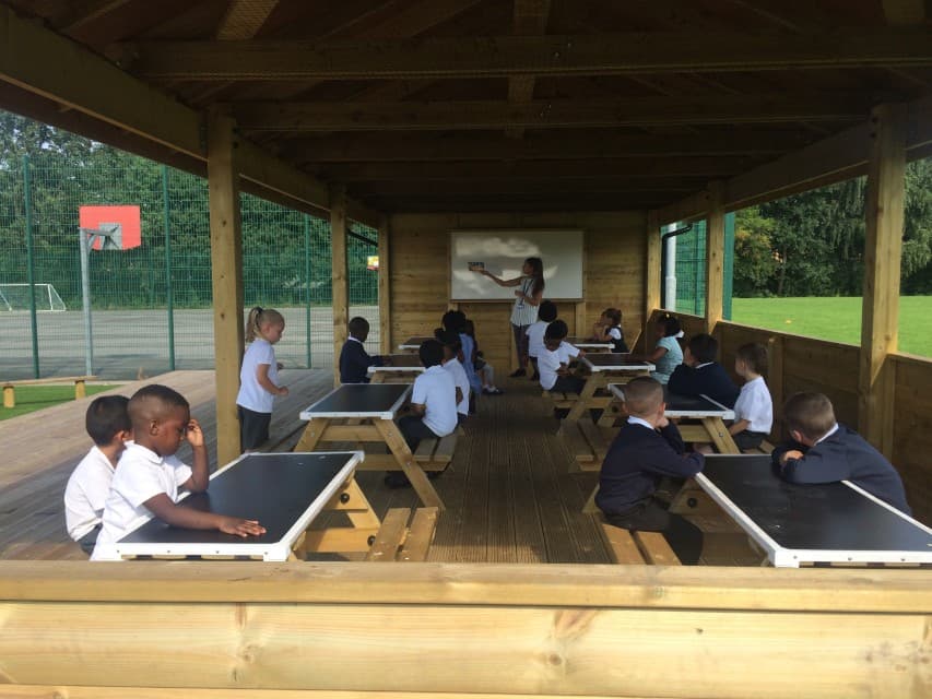 outdoor classrooms for schools 