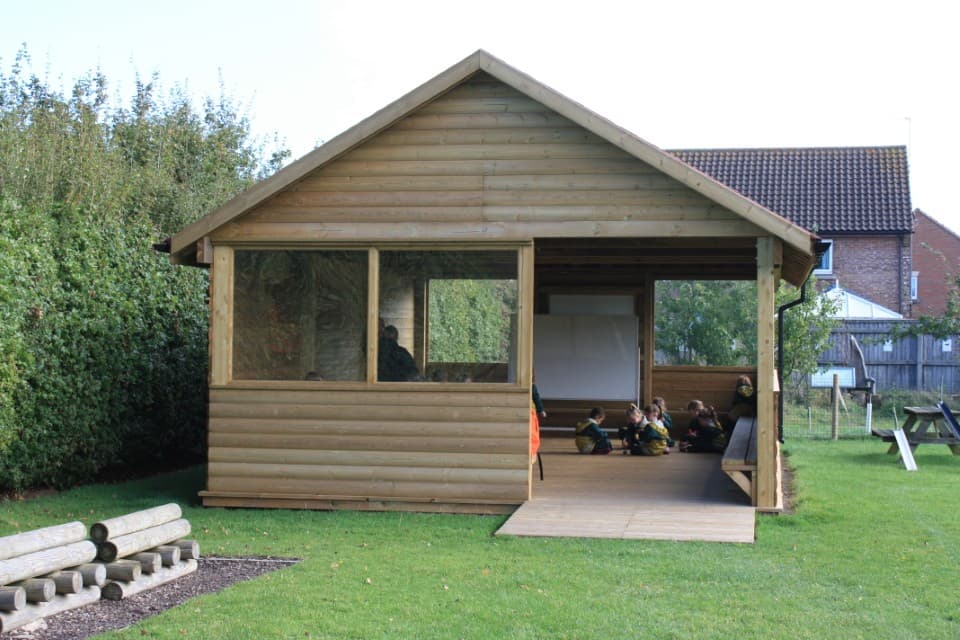 outdoor classrooms for schools 