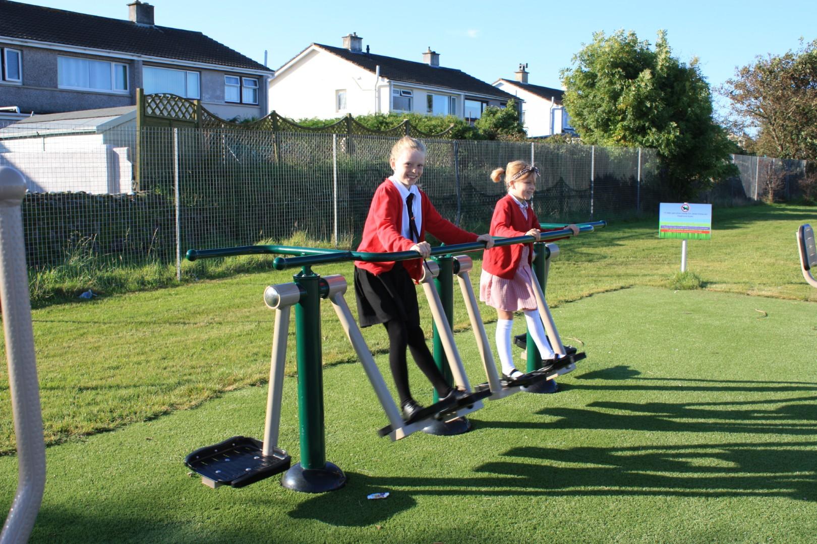 Outdoor gym equipment