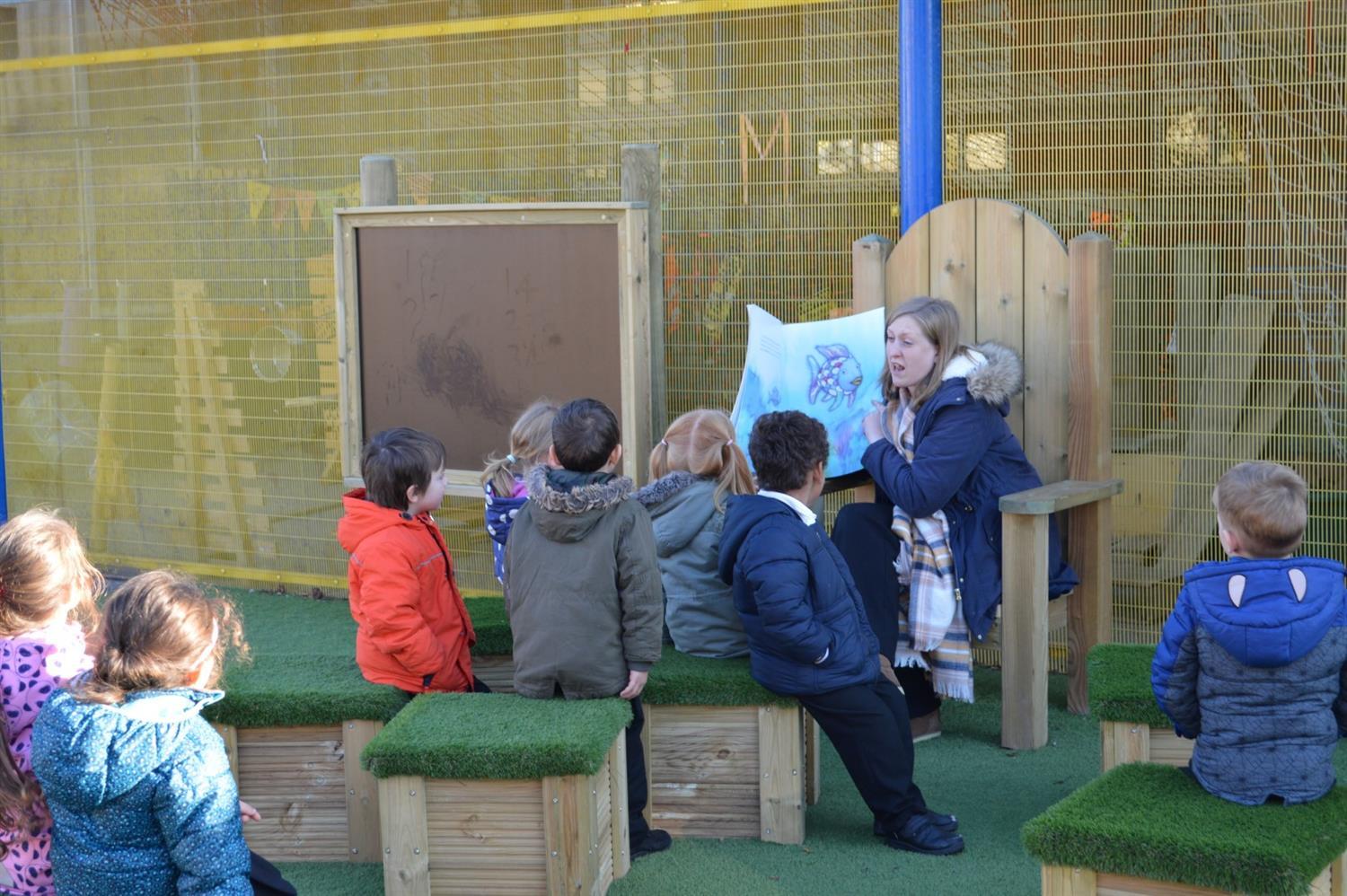 outdoor seating for schools